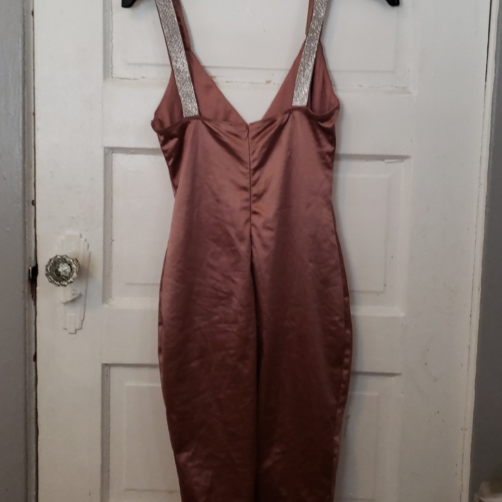 Dress - Picture 4 of 4